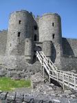 SX29116 Harlech Castle gatehouse.jpg